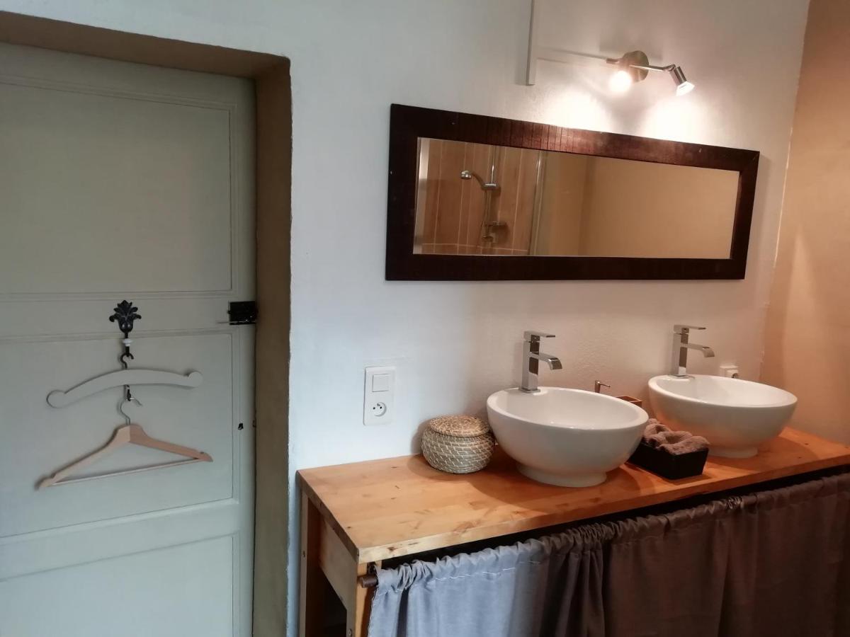 Les Bories En Champagne Villa Montlevon Exteriör bild
