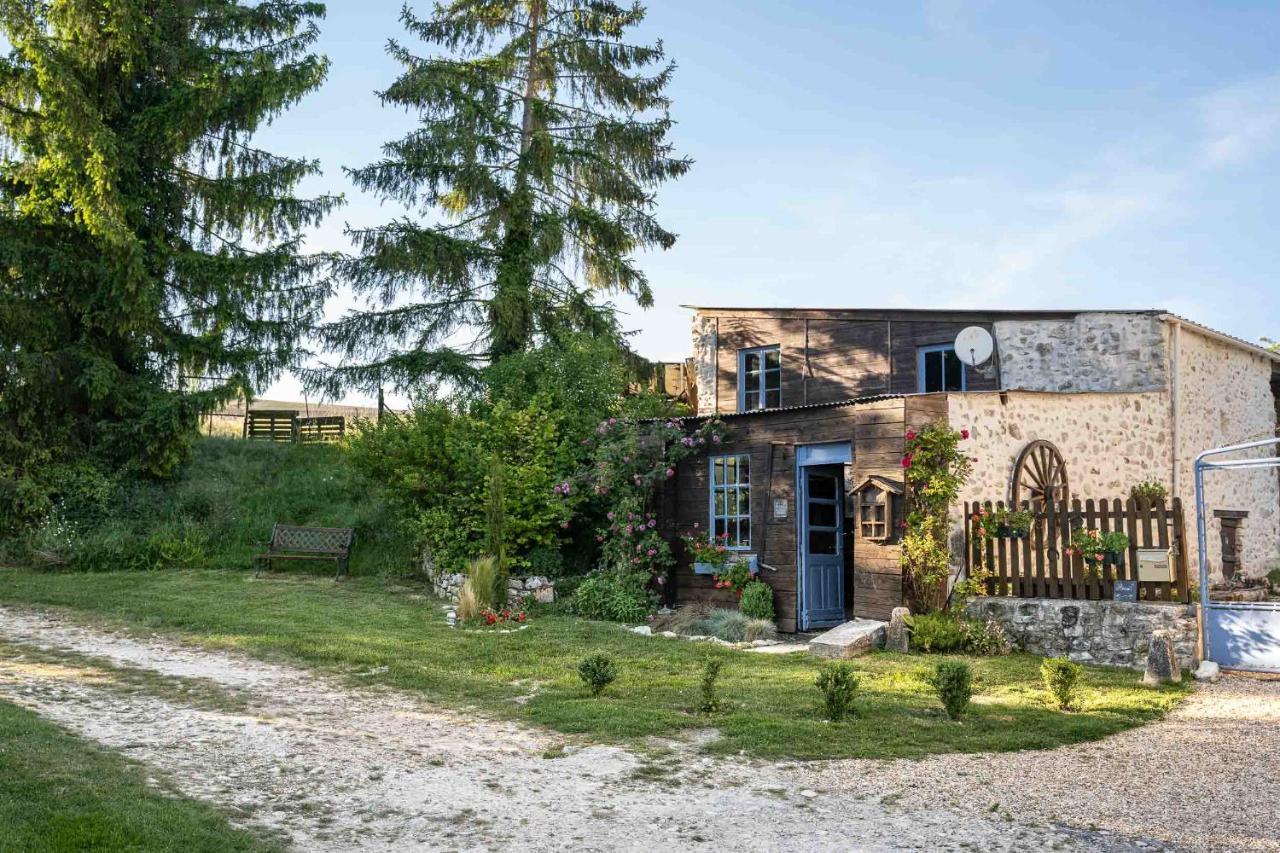 Les Bories En Champagne Villa Montlevon Exteriör bild